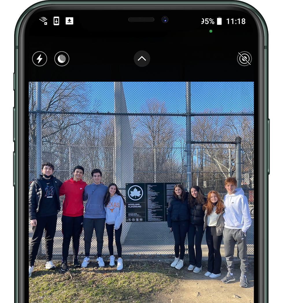 Phone-Woodlawn-Playground-Van-Cortland-Park
